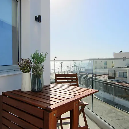 Phaedrus Living: Seaside Luxury Flat Lighthouse 69 * Paphos