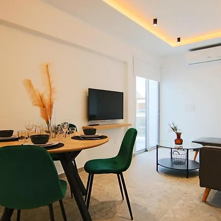 Phaedrus Living: Seaside Luxury Flat Lighthouse 69 Apartman Paphos